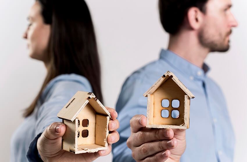Property Settlement in Divorce - can my girlfriend take half my house?