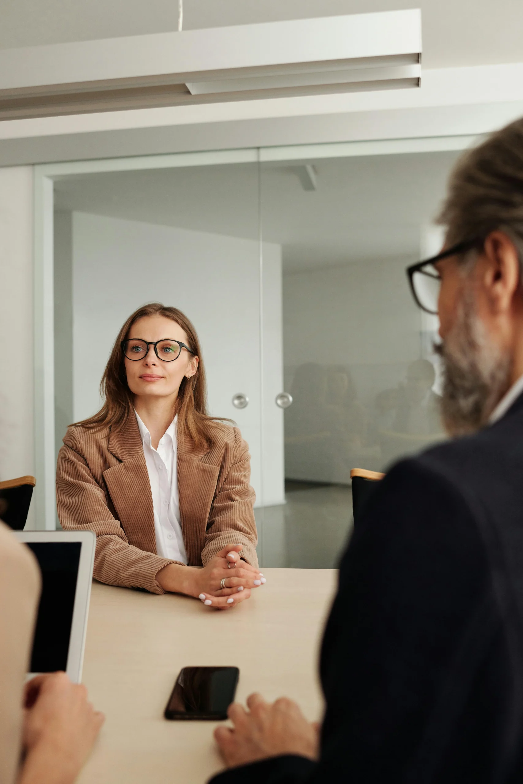 Lawyer Helping make decision scaled - Family Lawyers Sydney